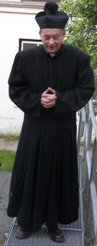 als Pastor Petersen in "Mensch sein muss der Mensch" im Volkstheater Geisler, Lübeck