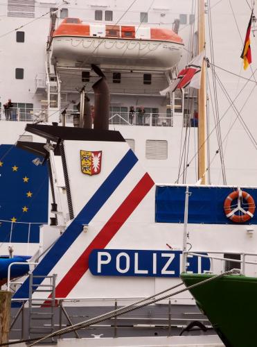 Schiffe und Boote vor Travemünde